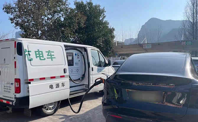 武昌区汽车搭电